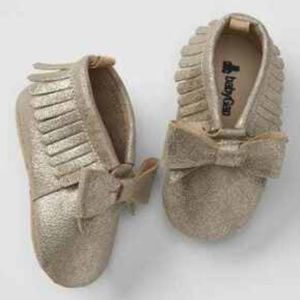 Baby Gap NWT Gold Metallic Fringe Bow Moccasins 3-6-12-18 Months